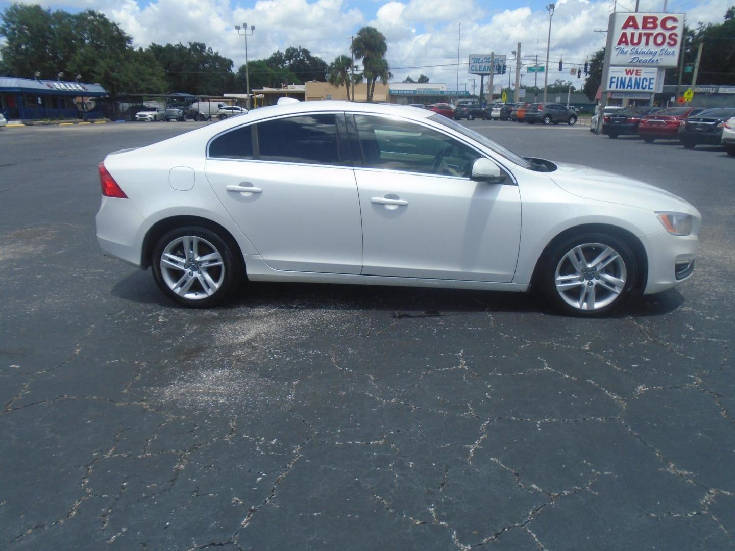 2015 Volvo S60 2.0 Premier (YV126MFK2F1) with an 2.0L L4 DOHC 16V engine, 8-Speed Automatic transmission, located at 6112 N Florida Avenue, Tampa, FL, 33604, (888) 521-5131, 27.954929, -82.459534 - Photo#0