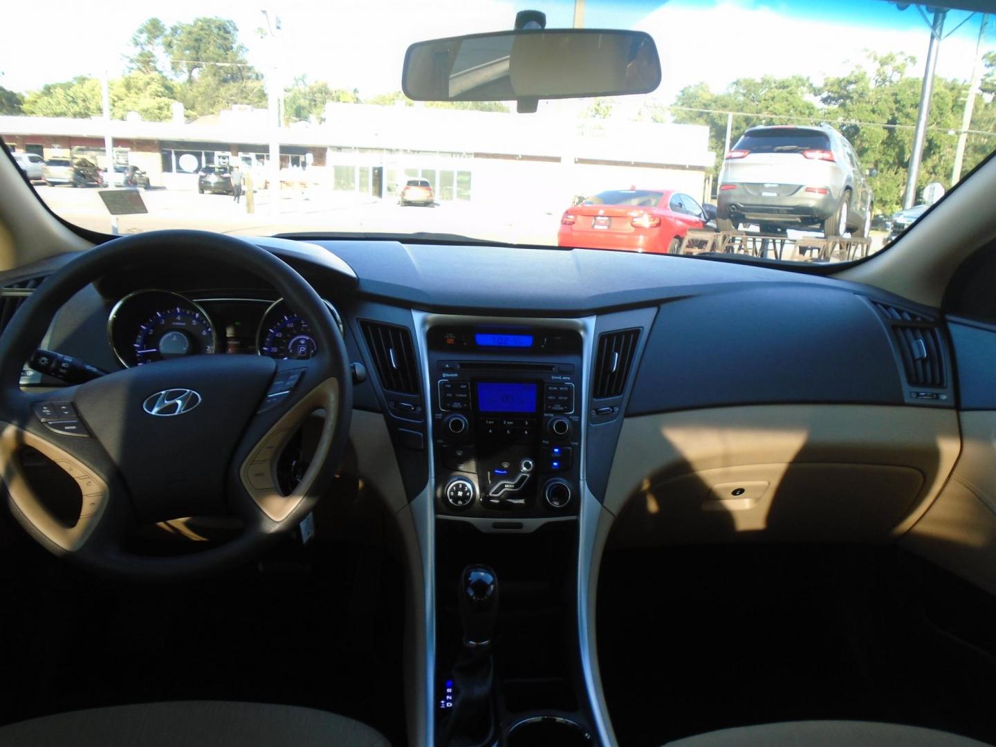 2011 Hyundai Sonata GLS Auto (5NPEB4AC7BH) with an 2.4L L4 DOHC 16V engine, 5-Speed Automatic transmission, located at 6112 N Florida Avenue, Tampa, FL, 33604, (888) 521-5131, 27.954929, -82.459534 - Photo#14