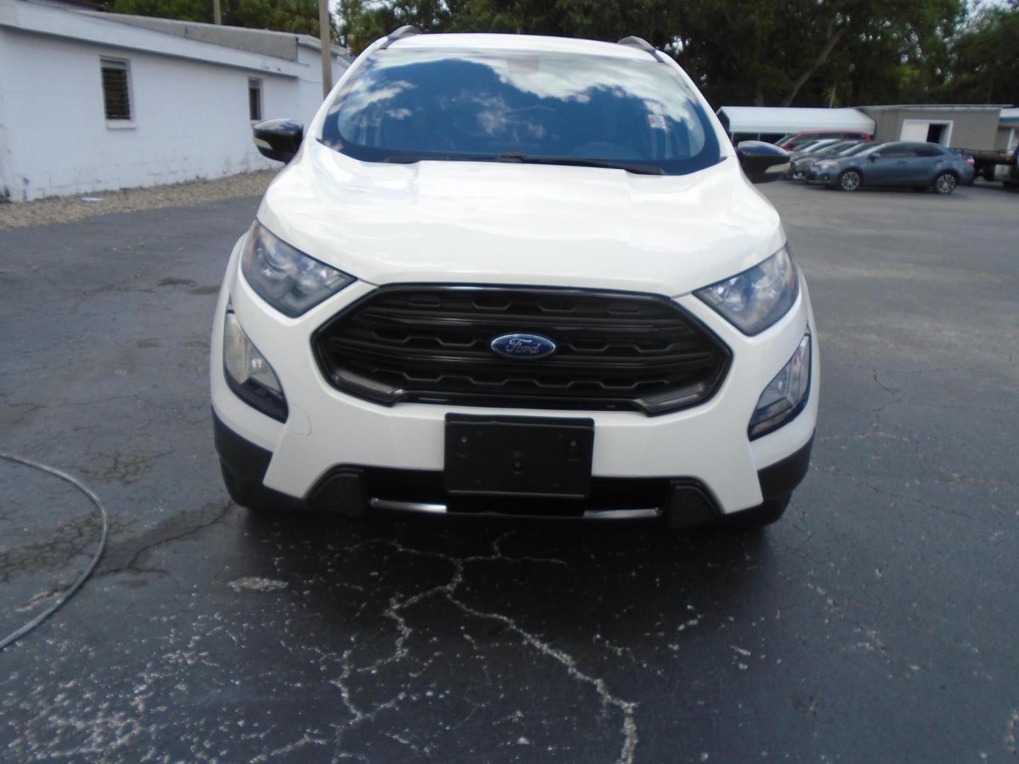 2020 WHITE /BLACK Ford EcoSport SES AWD (MAJ6S3JL2LC) with an 2.0L L4 DOHC 16V engine, 6A transmission, located at 6112 N Florida Avenue, Tampa, FL, 33604, (888) 521-5131, 27.954929, -82.459534 - 499 DOWN PLUS TAX & TAG - Photo#3
