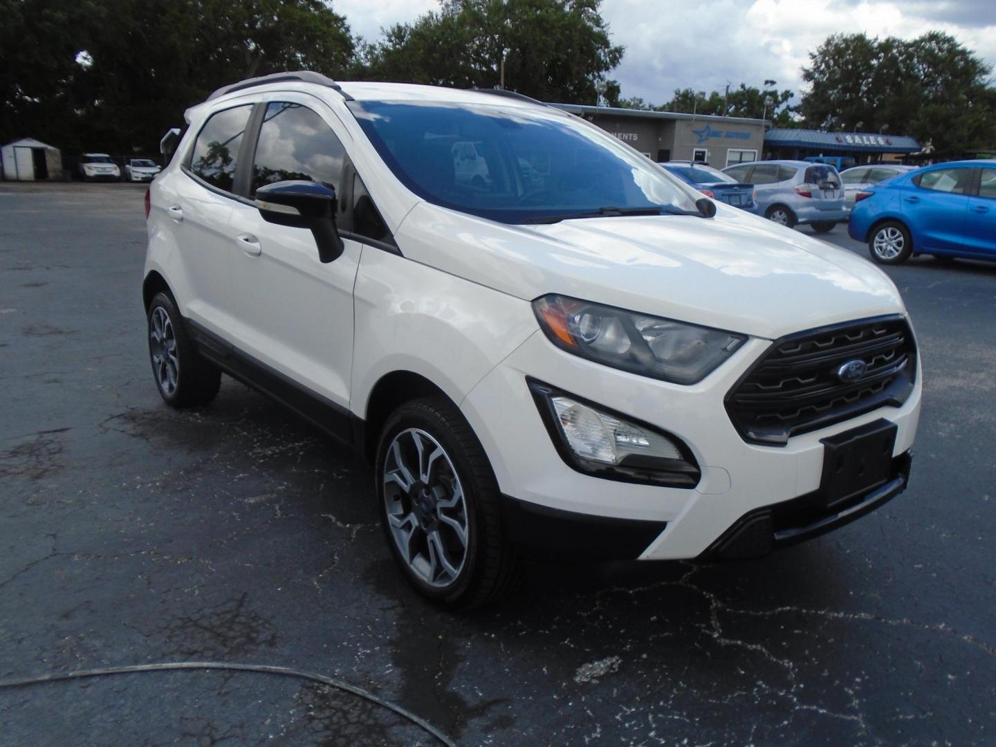 2020 WHITE /BLACK Ford EcoSport SES AWD (MAJ6S3JL2LC) with an 2.0L L4 DOHC 16V engine, 6A transmission, located at 6112 N Florida Avenue, Tampa, FL, 33604, (888) 521-5131, 27.954929, -82.459534 - 499 DOWN PLUS TAX & TAG - Photo#2