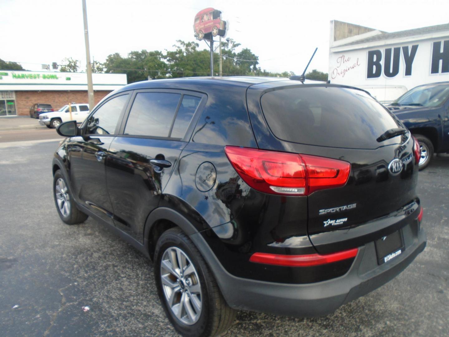 2017 Kia Sportage LX FWD (KNDPM3ACXH7) with an 2.4L V6 DOHC 24V engine, 6A transmission, located at 6112 N Florida Avenue, Tampa, FL, 33604, (888) 521-5131, 27.954929, -82.459534 - Photo#7