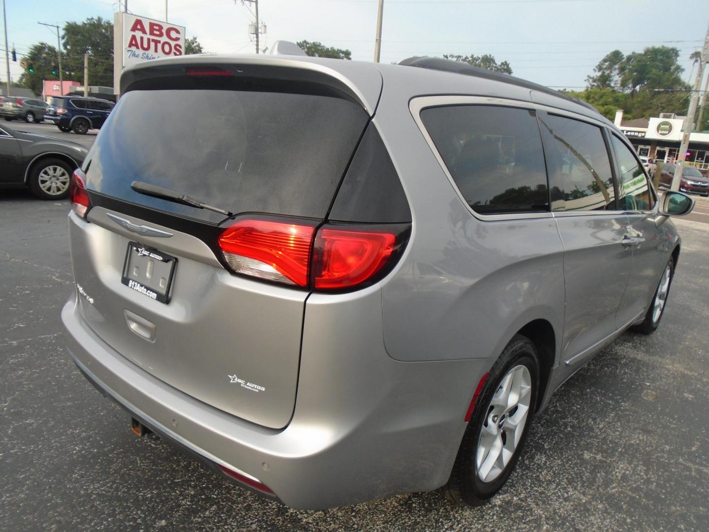 2017 Chrysler Pacifica Touring-L (2C4RC1CG6HR) with an 3.6L V6 DOHC 24V engine, 6A transmission, located at 6112 N Florida Avenue, Tampa, FL, 33604, (888) 521-5131, 27.954929, -82.459534 - Photo#10