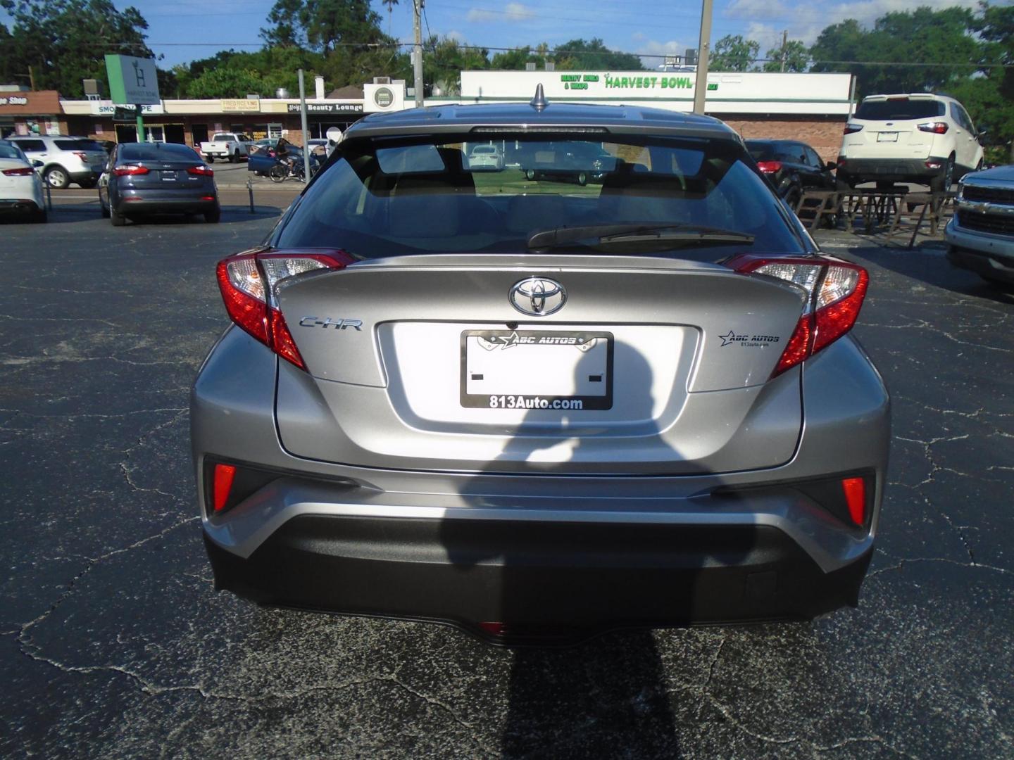 2018 Toyota C-HR XLE (JTNKHMBX8J1) with an 2.0L L4 DOHC 16V engine, CVT transmission, located at 6112 N Florida Avenue, Tampa, FL, 33604, (888) 521-5131, 27.954929, -82.459534 - Photo#3