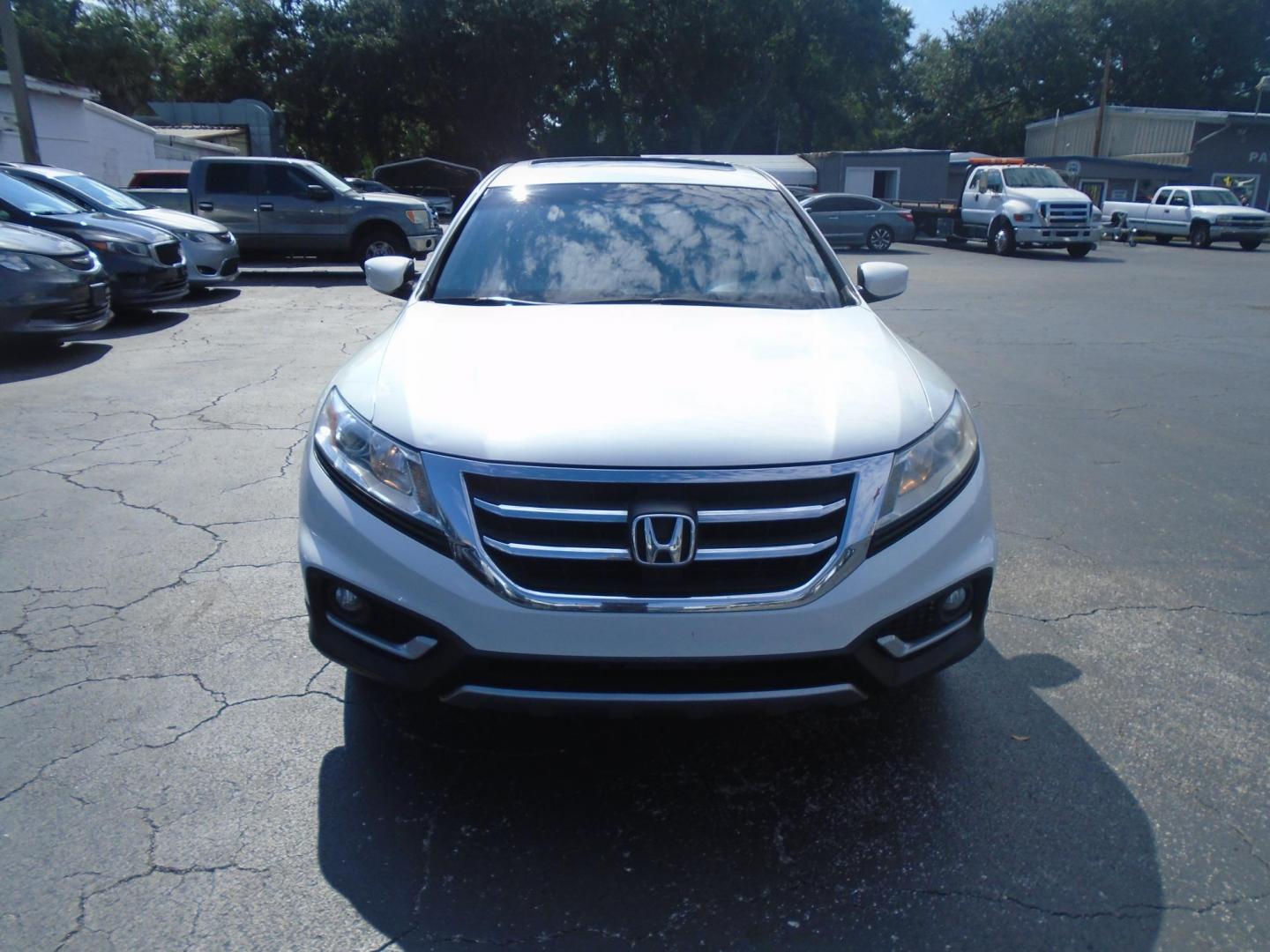 2015 Honda Crosstour EX 2WD (5J6TF3H32FL) with an 2.4L L4 DOHC 16V engine, 5A transmission, located at 6112 N Florida Avenue, Tampa, FL, 33604, (888) 521-5131, 27.954929, -82.459534 - Photo#0