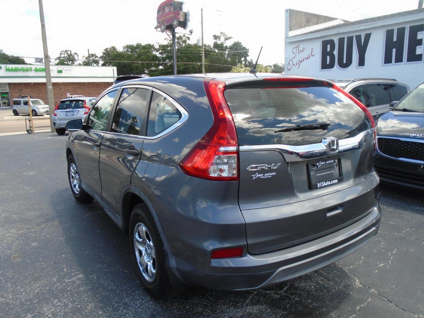 2015 Honda CR-V LX 2WD (3CZRM3H35FG) with an 2.4L L4 DOHC 16V engine, Continuously Variable Transmission transmission, located at 6112 N Florida Avenue, Tampa, FL, 33604, (888) 521-5131, 27.954929, -82.459534 - Photo#10