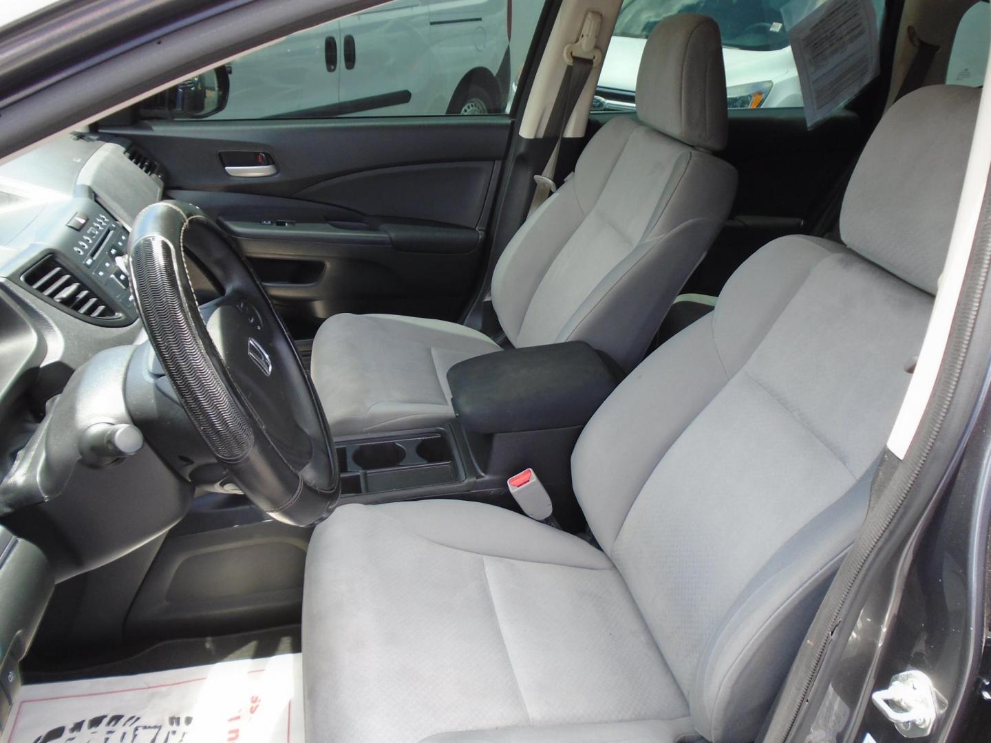2015 Honda CR-V LX 2WD (3CZRM3H35FG) with an 2.4L L4 DOHC 16V engine, Continuously Variable Transmission transmission, located at 6112 N Florida Avenue, Tampa, FL, 33604, (888) 521-5131, 27.954929, -82.459534 - Photo#27