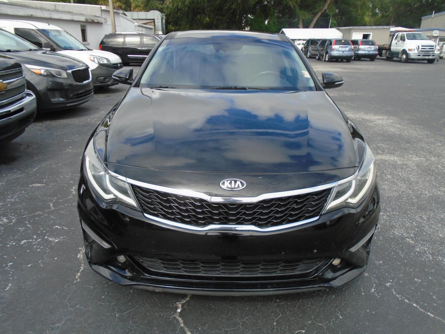 2019 Kia Optima LX (5XXGT4L37KG) with an 2.4L L4 DOHC 16V engine, 6A transmission, located at 6112 N Florida Avenue, Tampa, FL, 33604, (888) 521-5131, 27.954929, -82.459534 - Photo#1