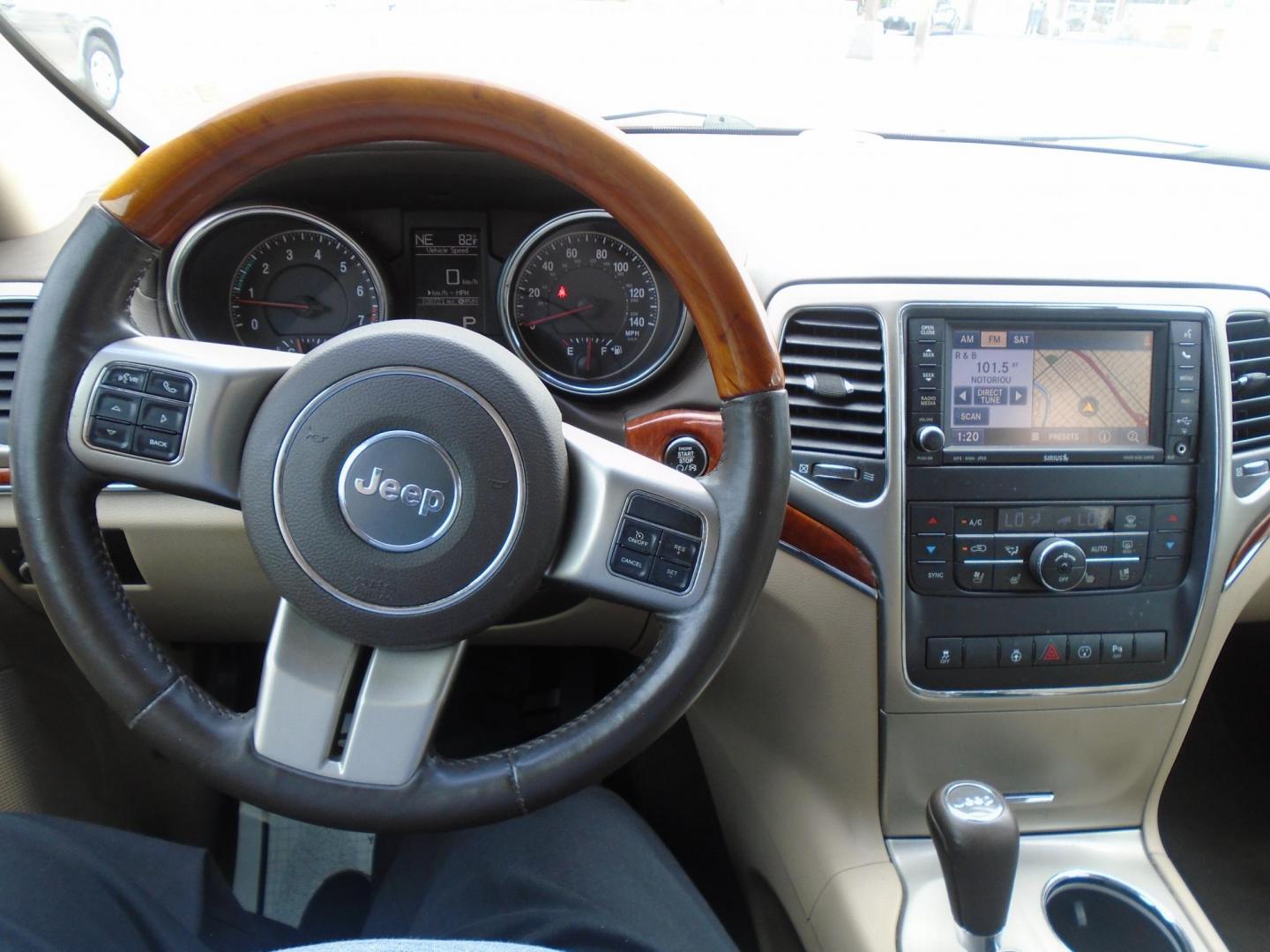 2013 Jeep Grand Cherokee Overland 4WD (1C4RJFCG7DC) with an 3.6L V6 DOHC 24V engine, 5-Speed Automatic transmission, located at 6112 N Florida Avenue, Tampa, FL, 33604, (888) 521-5131, 27.954929, -82.459534 - Photo#15