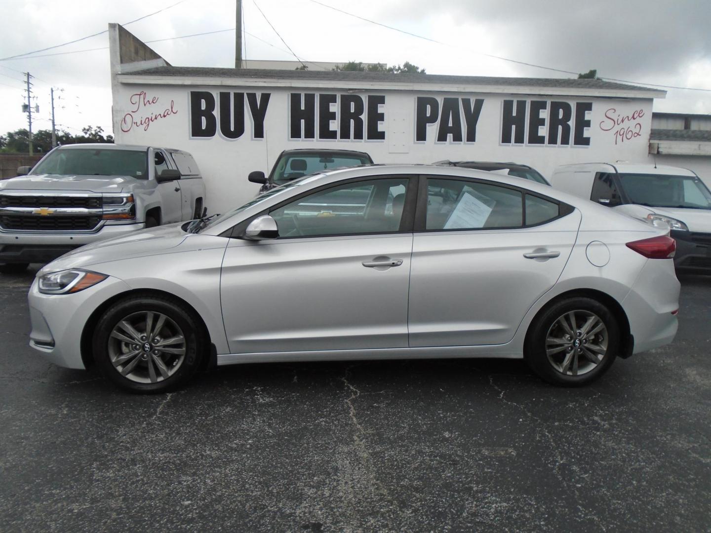 2018 Hyundai Elantra Limited (5NPD84LF4JH) with an 1.8L L4 DOHC 16V engine, 6A transmission, located at 6112 N Florida Avenue, Tampa, FL, 33604, (888) 521-5131, 27.954929, -82.459534 - Photo#0