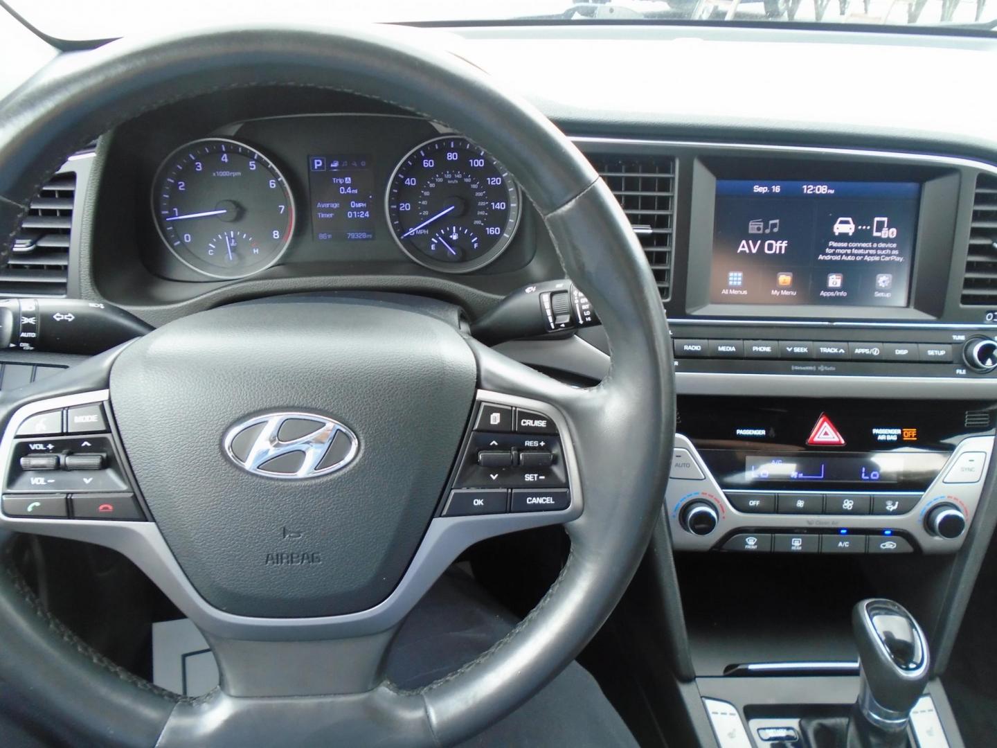 2018 Hyundai Elantra Limited (5NPD84LF4JH) with an 1.8L L4 DOHC 16V engine, 6A transmission, located at 6112 N Florida Avenue, Tampa, FL, 33604, (888) 521-5131, 27.954929, -82.459534 - Photo#13