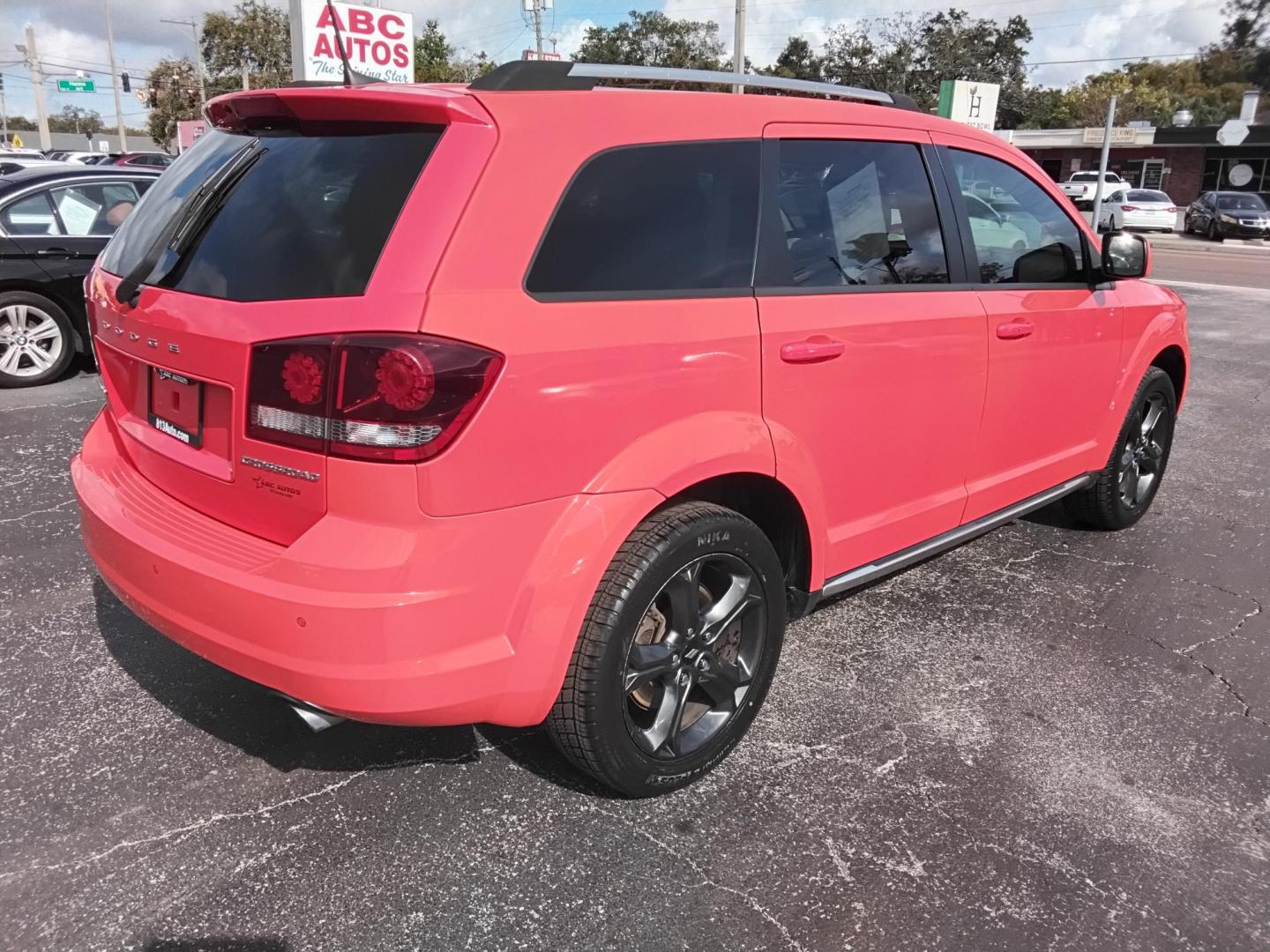 2018 Orange /Black Dodge Journey Crossroad FWD (3C4PDCGG6JT) with an 3.6L V6 DOHC 24V engine, 4A transmission, located at 6112 N Florida Avenue, Tampa, FL, 33604, (888) 521-5131, 27.954929, -82.459534 - 499$ down plus tax & tag. - Photo#5