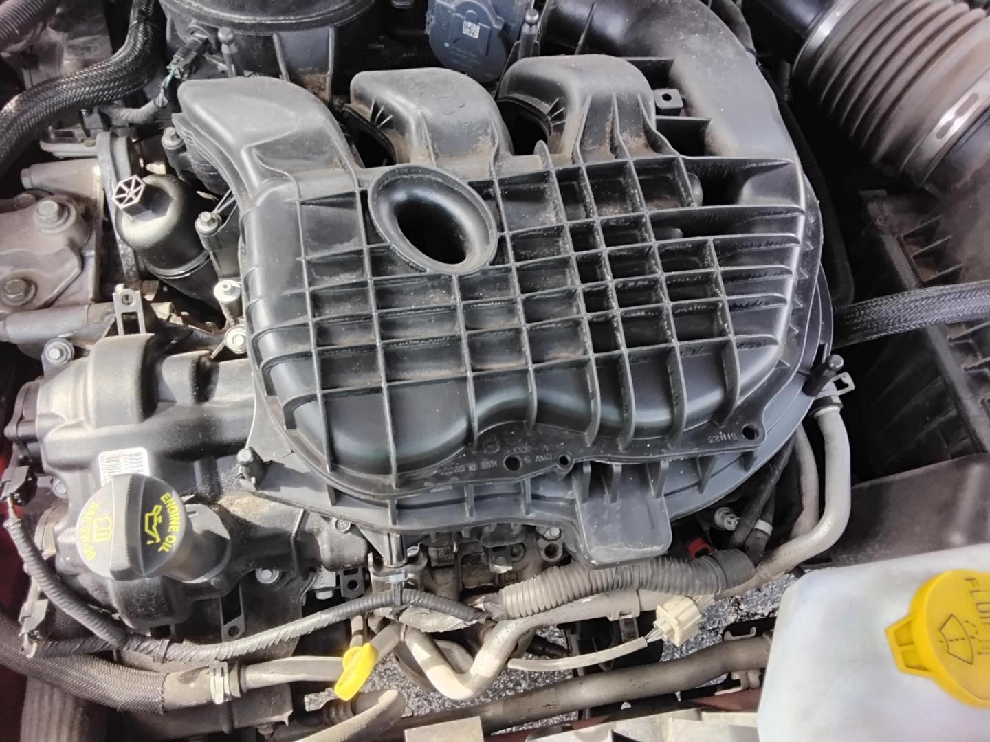 2018 Orange /Black Dodge Journey Crossroad FWD (3C4PDCGG6JT) with an 3.6L V6 DOHC 24V engine, 4A transmission, located at 6112 N Florida Avenue, Tampa, FL, 33604, (888) 521-5131, 27.954929, -82.459534 - 499$ down plus tax & tag. - Photo#26