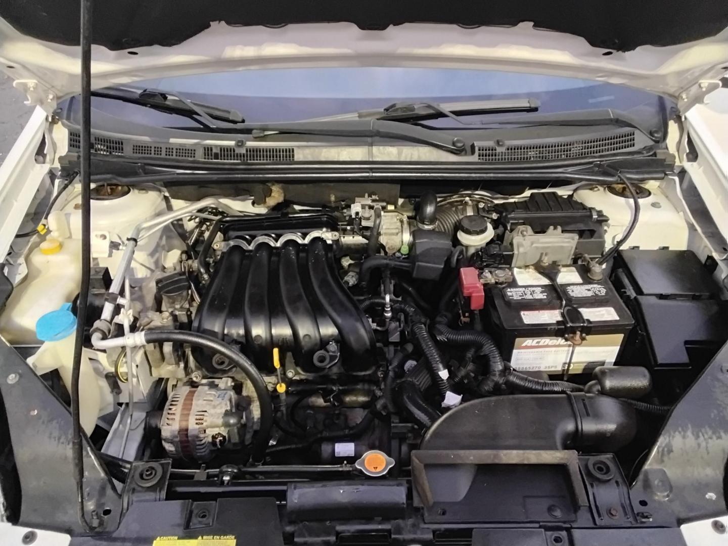 2012 White /Grey Nissan Sentra 2.0 (3N1AB6AP1CL) with an 2.0L L4 DOHC 16V engine, Continuously Variable Transmission transmission, located at 6112 N Florida Avenue, Tampa, FL, 33604, (888) 521-5131, 27.954929, -82.459534 - $499 DOWN PLUS TAX & TAG. - Photo#14