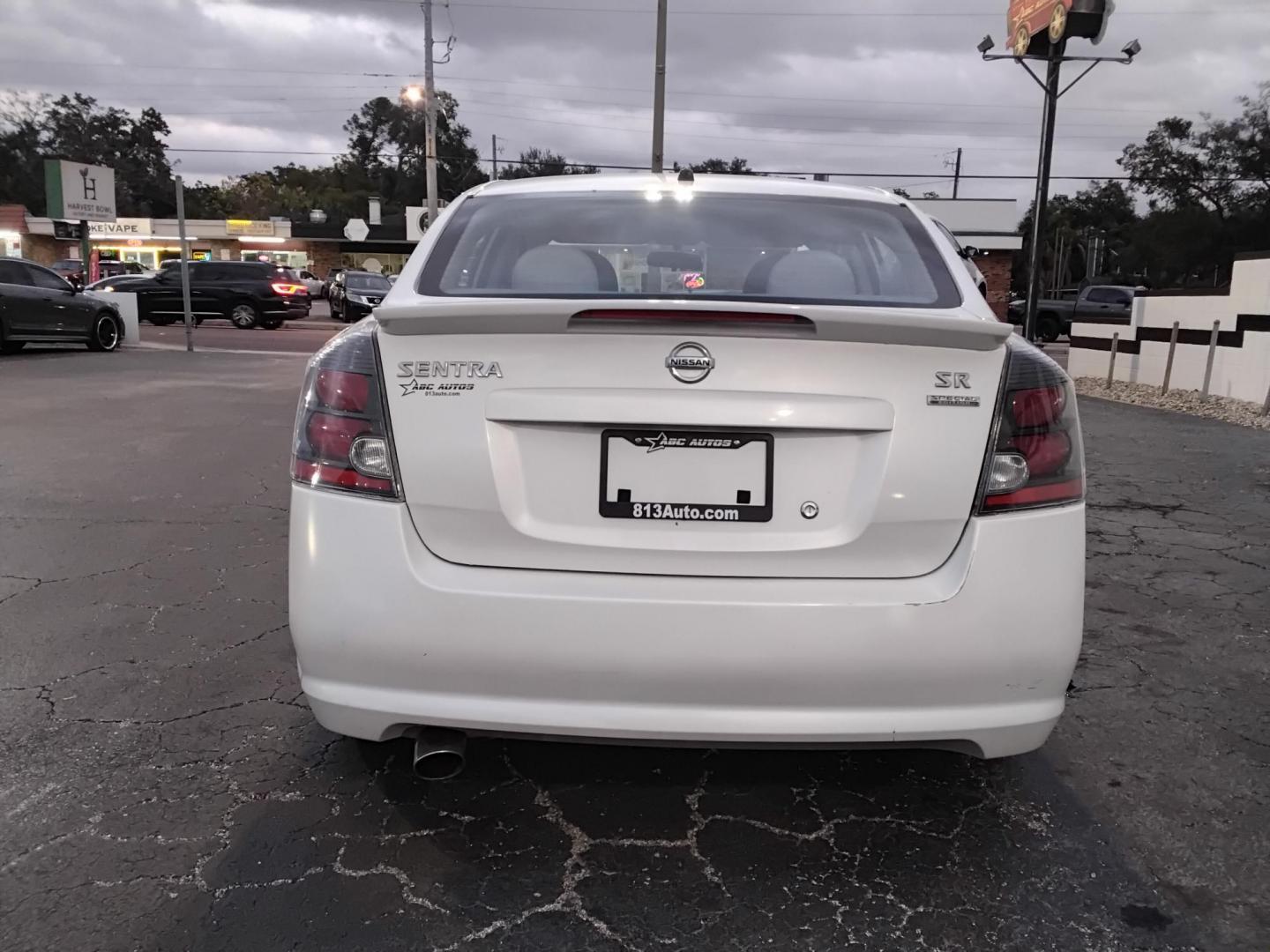 2012 White /Grey Nissan Sentra 2.0 (3N1AB6AP1CL) with an 2.0L L4 DOHC 16V engine, Continuously Variable Transmission transmission, located at 6112 N Florida Avenue, Tampa, FL, 33604, (888) 521-5131, 27.954929, -82.459534 - $499 DOWN PLUS TAX & TAG. - Photo#7