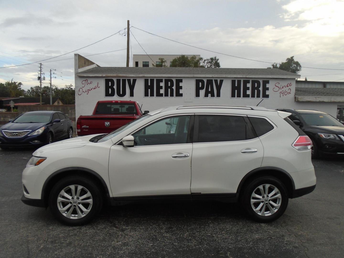 2016 Nissan Rogue S 2WD (JN8AT2MT2GW) with an 2.5L L4 DOHC 16V engine, CVT transmission, located at 6112 N Florida Avenue, Tampa, FL, 33604, (888) 521-5131, 27.954929, -82.459534 - Photo#0