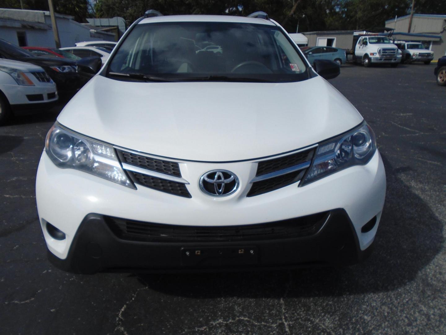 2015 Toyota RAV4 LE AWD (JTMBFREV8FJ) with an 2.5L L4 DOHC 16V engine, 6-Speed Automatic transmission, located at 6112 N Florida Avenue, Tampa, FL, 33604, (888) 521-5131, 27.954929, -82.459534 - Photo#1