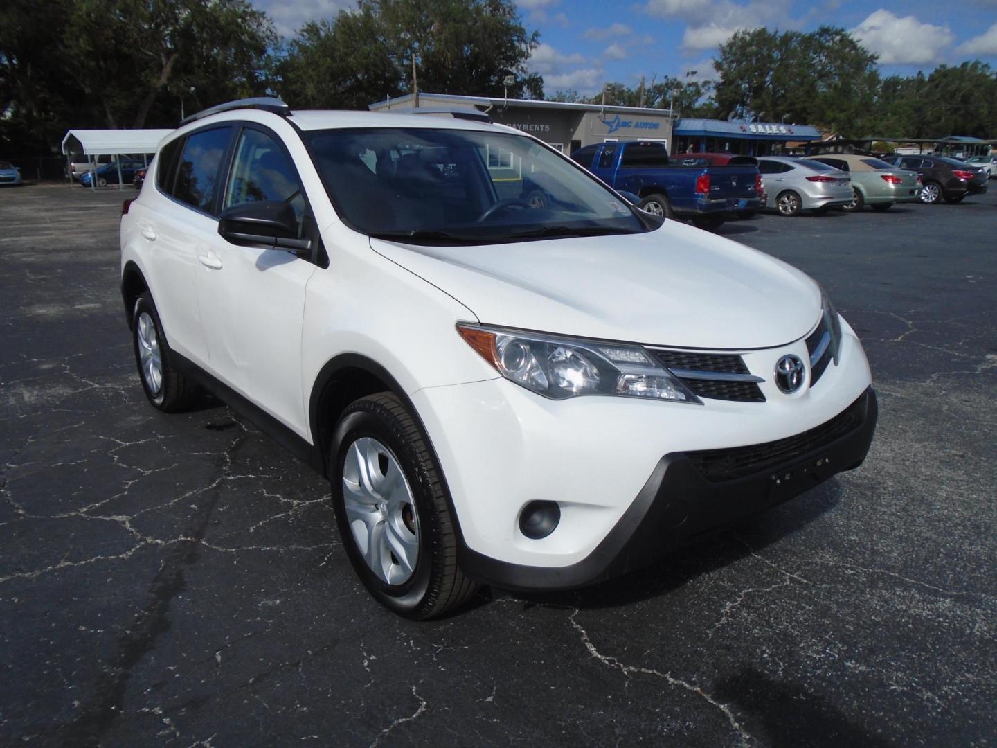 2015 Toyota RAV4 LE AWD (JTMBFREV8FJ) with an 2.5L L4 DOHC 16V engine, 6-Speed Automatic transmission, located at 6112 N Florida Avenue, Tampa, FL, 33604, (888) 521-5131, 27.954929, -82.459534 - Photo#2