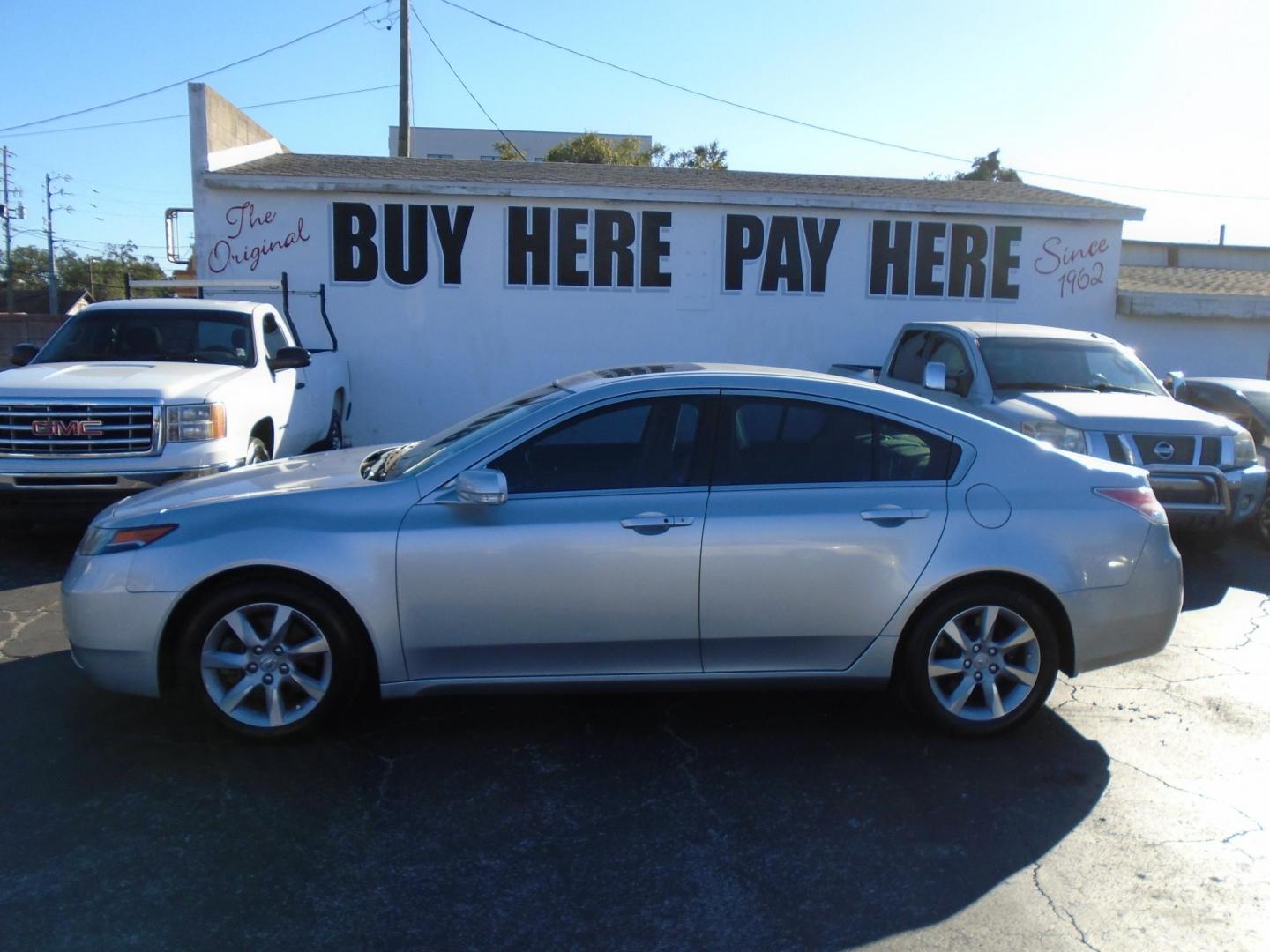 2013 Acura TL 6-Speed AT with Tech Package and 18-In. WP (19UUA8F59DA) with an 3.5L V6 SOHC 24V engine, 6-Speed Automatic transmission, located at 6112 N Florida Avenue, Tampa, FL, 33604, (888) 521-5131, 27.954929, -82.459534 - Photo#0