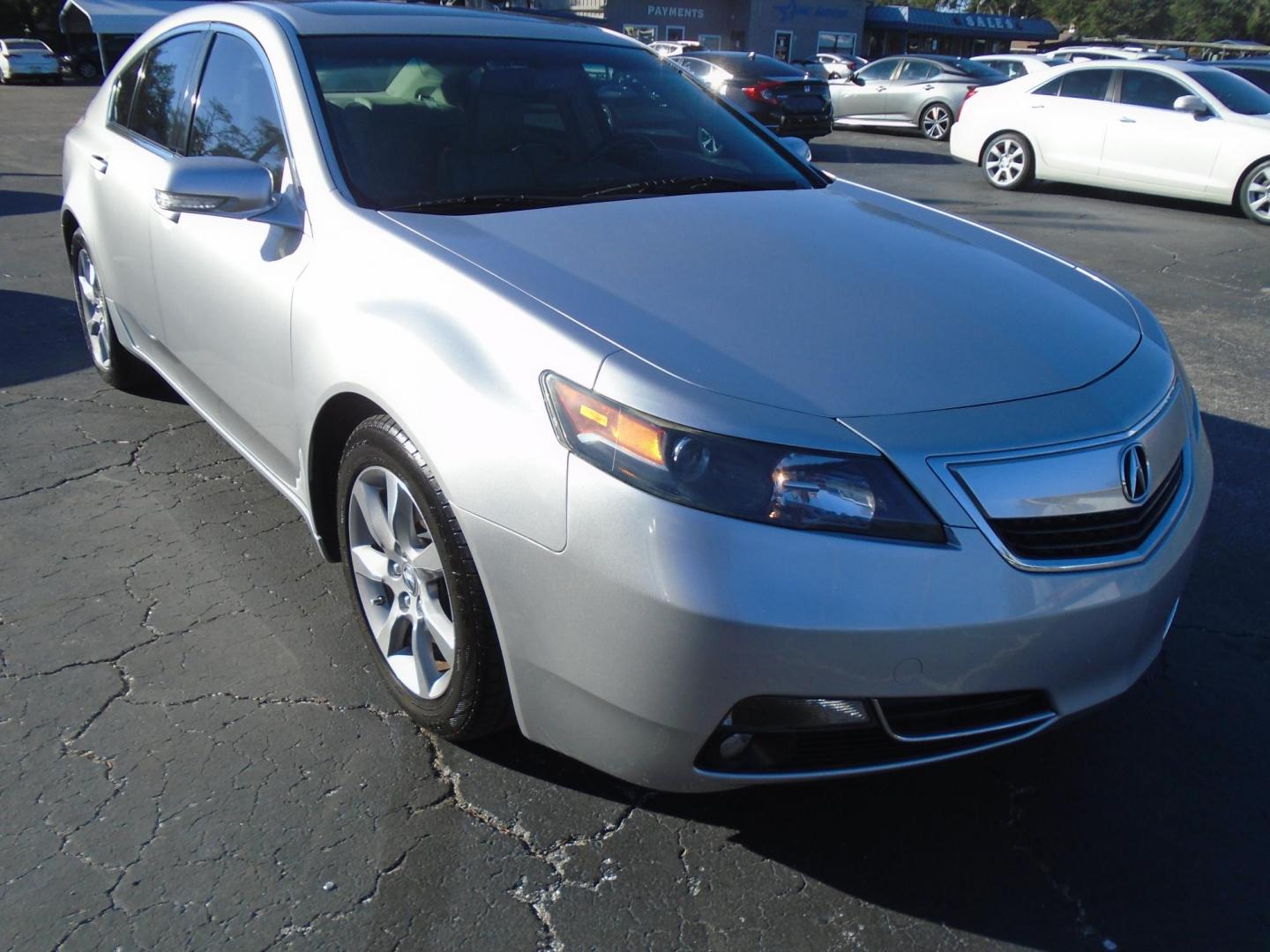 2013 Acura TL 6-Speed AT with Tech Package and 18-In. WP (19UUA8F59DA) with an 3.5L V6 SOHC 24V engine, 6-Speed Automatic transmission, located at 6112 N Florida Avenue, Tampa, FL, 33604, (888) 521-5131, 27.954929, -82.459534 - Photo#1