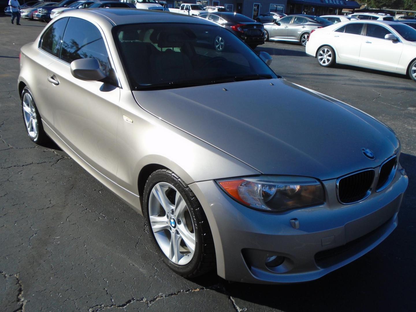 2013 BMW 1-Series 128i Coupe (WBAUP9C52DV) with an 3.0L L6 DOHC 24V engine, located at 6112 N Florida Avenue, Tampa, FL, 33604, (888) 521-5131, 27.954929, -82.459534 - Photo#2