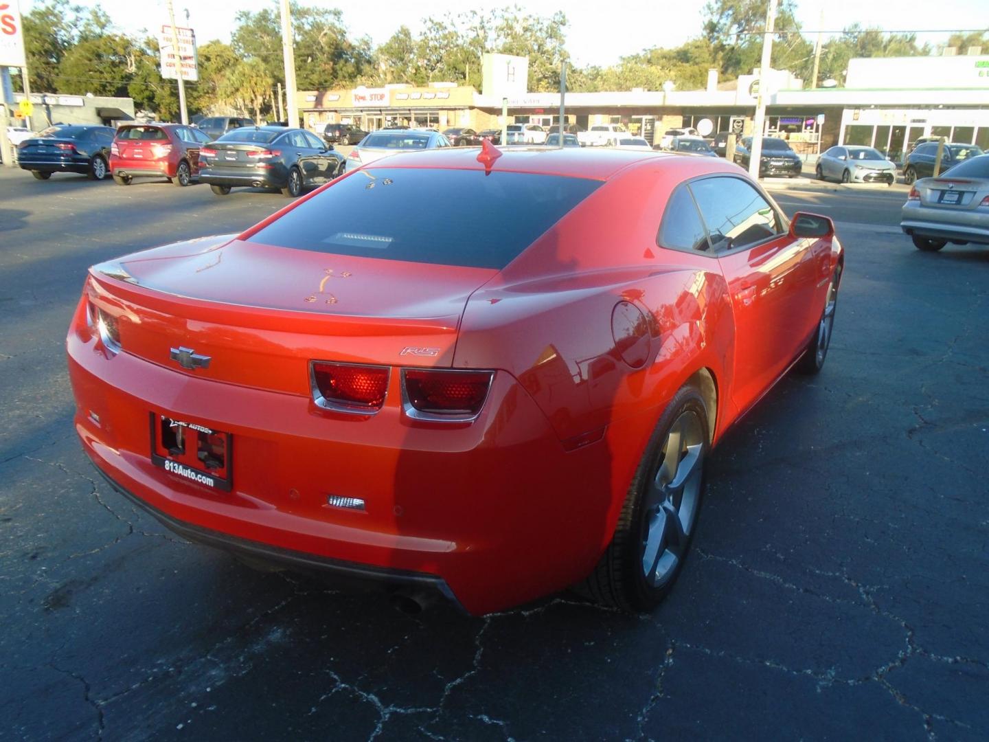 2013 Chevrolet Camaro Coupe 2LT (2G1FC1E35D9) with an 3.6L V6 DOHC 24V FFV engine, 6-Speed Automatic transmission, located at 6112 N Florida Avenue, Tampa, FL, 33604, (888) 521-5131, 27.954929, -82.459534 - Photo#3