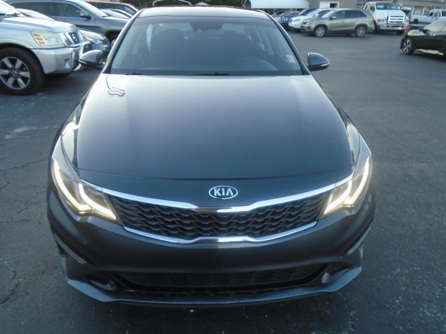 2020 Kia Optima LX (5XXGT4L32LG) with an 2.4L L4 DOHC 16V engine, 6A transmission, located at 6112 N Florida Avenue, Tampa, FL, 33604, (888) 521-5131, 27.954929, -82.459534 - Photo#1