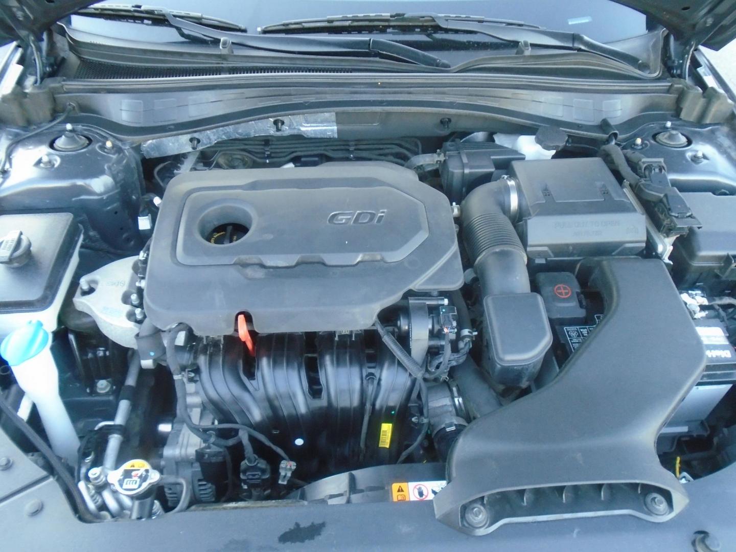 2020 Kia Optima LX (5XXGT4L32LG) with an 2.4L L4 DOHC 16V engine, 6A transmission, located at 6112 N Florida Avenue, Tampa, FL, 33604, (888) 521-5131, 27.954929, -82.459534 - Photo#8