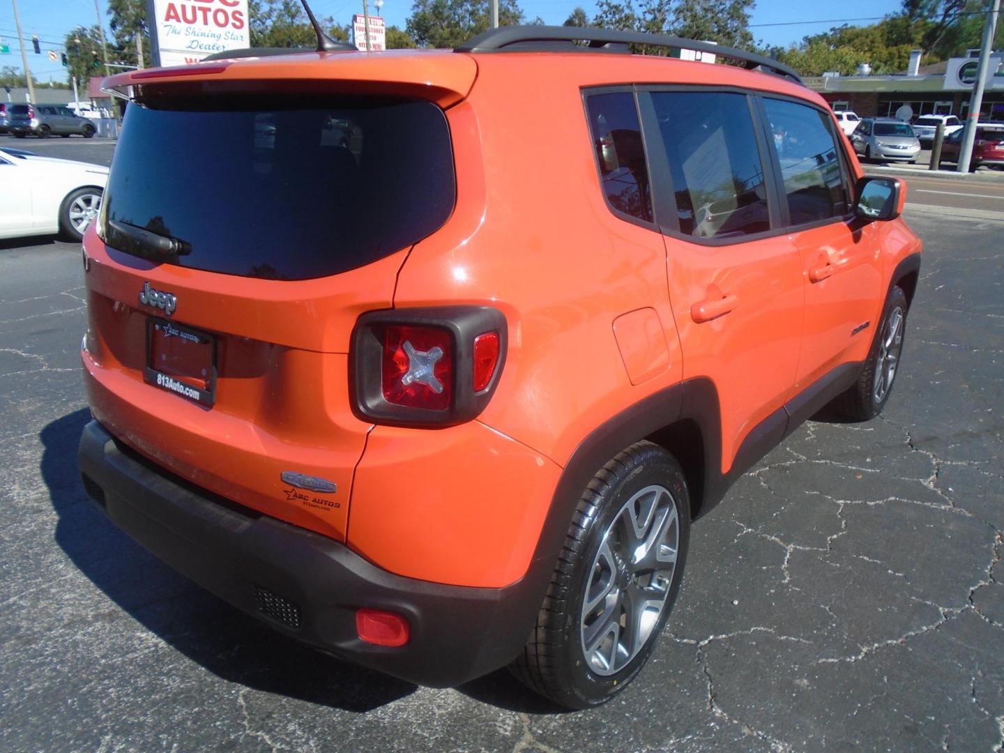 2017 Jeep Renegade Latitude FWD (ZACCJABB7HP) with an 2.4L L4 DOHC 16V engine, 6M transmission, located at 6112 N Florida Avenue, Tampa, FL, 33604, (888) 521-5131, 27.954929, -82.459534 - Photo#3