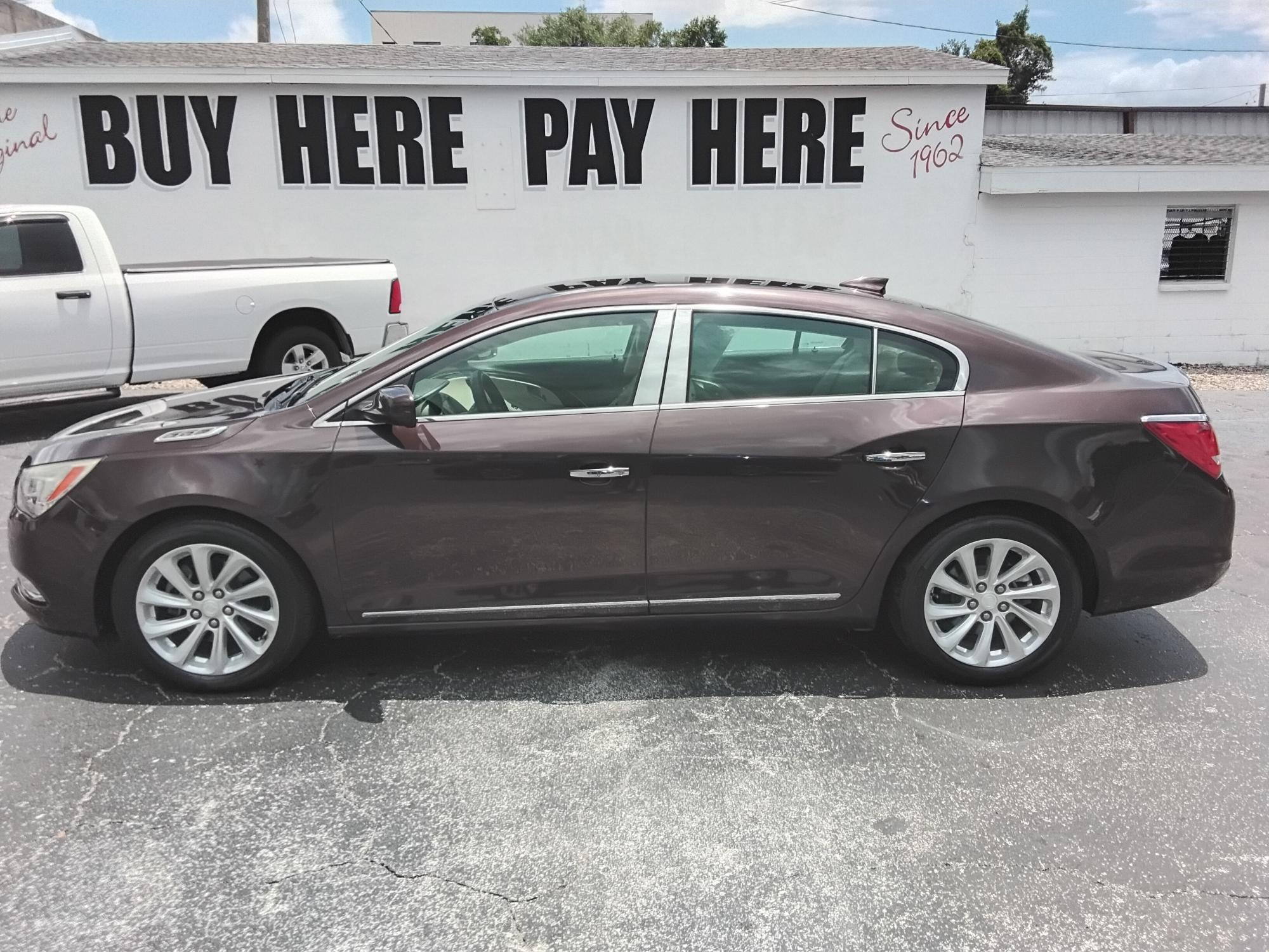 photo of 2016 Buick LaCrosse Base