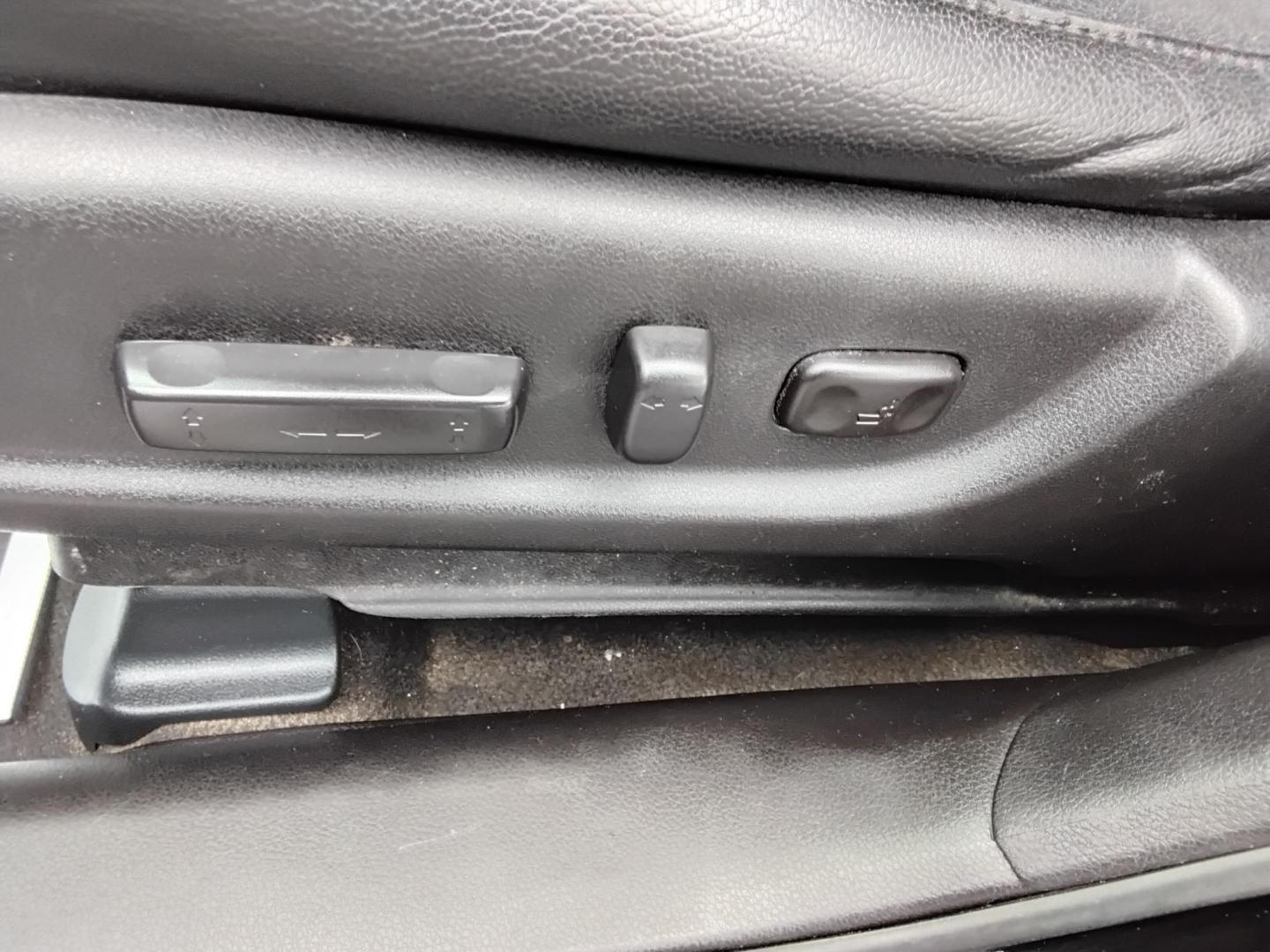 2016 BLACK /Black Acura RDX 6-Spd AT w/ Technology Package (5J8TB3H58GL) with an 2.3L L4 DOHC 16V engine, 6-Speed Automatic transmission, located at 6112 N Florida Avenue, Tampa, FL, 33604, (888) 521-5131, 27.954929, -82.459534 - 499$ down plus tax & tag. - Photo#20