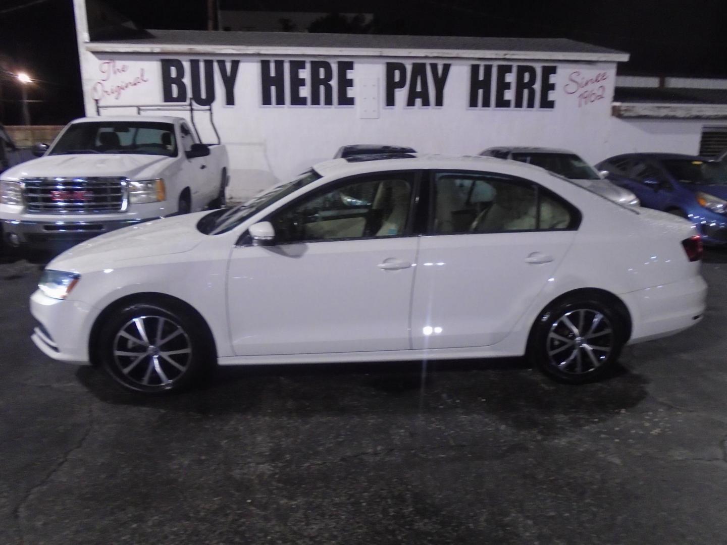 2018 Volkswagen Jetta 1.4T SE 6A (3VWDB7AJ7JM) with an 1.4L L4 DOHC 20V engine, 6A transmission, located at 6112 N Florida Avenue, Tampa, FL, 33604, (888) 521-5131, 27.954929, -82.459534 - Photo#0