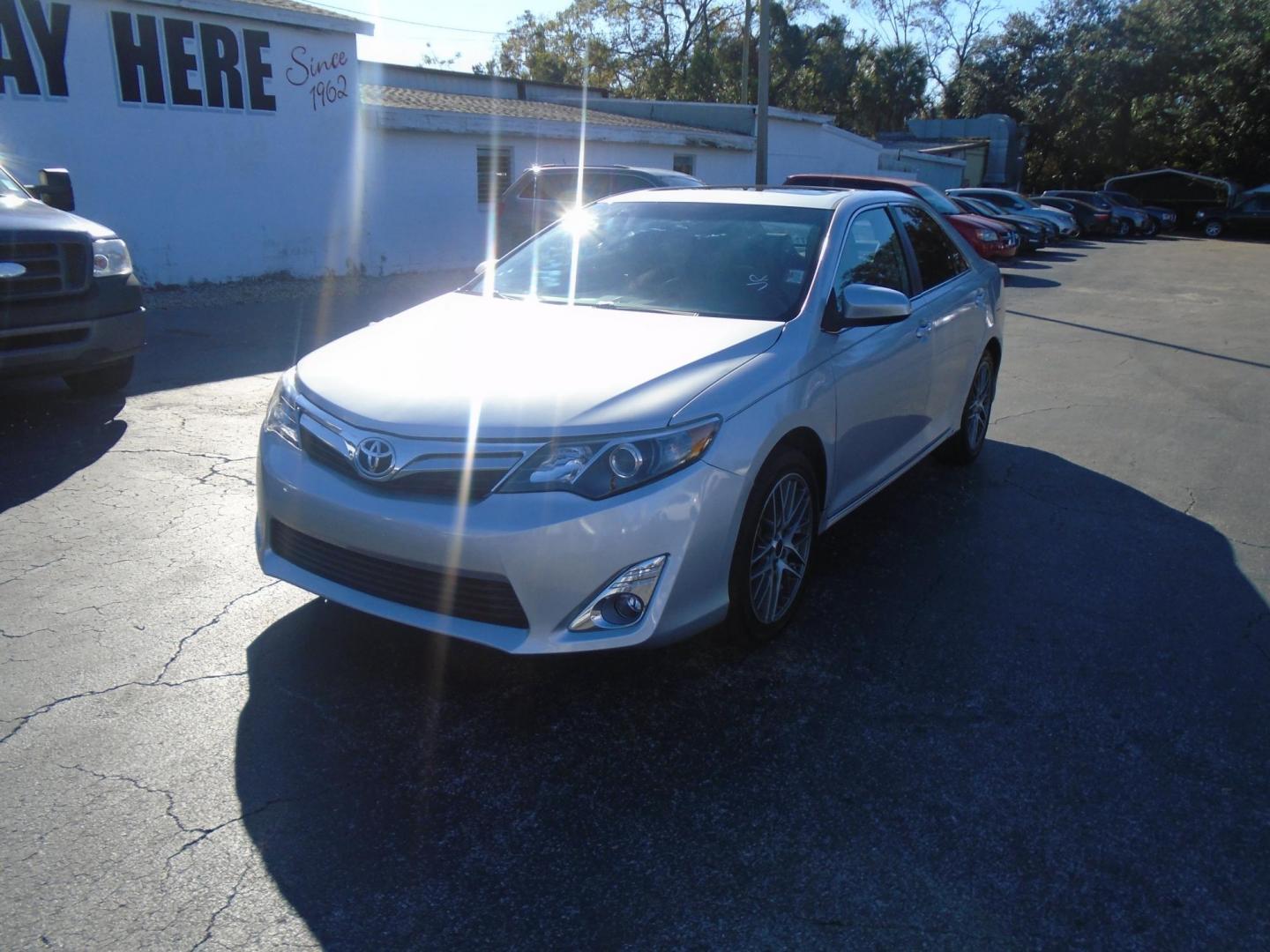 2012 Toyota Camry SE (4T1BF1FK0CU) with an 2.5L L4 DOHC 16V engine, 6-Speed Automatic transmission, located at 6112 N Florida Avenue, Tampa, FL, 33604, (888) 521-5131, 27.954929, -82.459534 - Photo#2