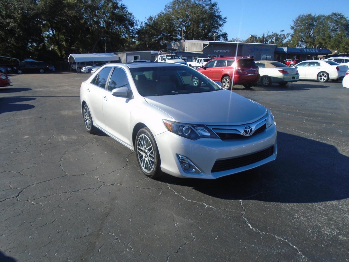 2012 Toyota Camry SE (4T1BF1FK0CU) with an 2.5L L4 DOHC 16V engine, 6-Speed Automatic transmission, located at 6112 N Florida Avenue, Tampa, FL, 33604, (888) 521-5131, 27.954929, -82.459534 - Photo#3