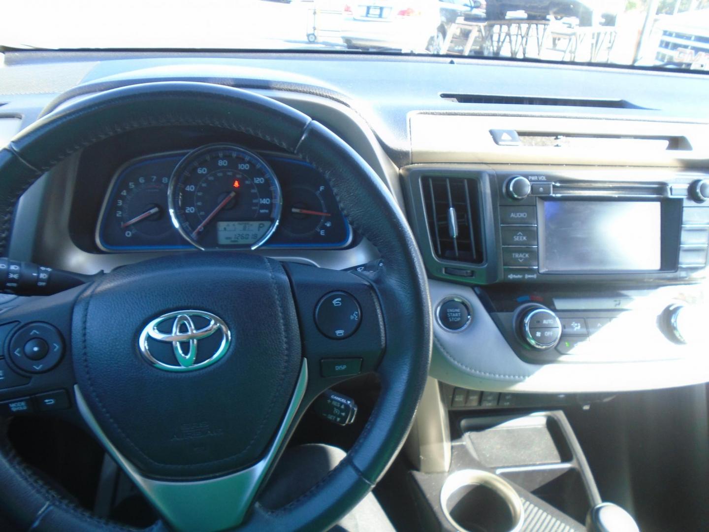 2013 Toyota RAV4 Limited AWD (2T3DFREV9DW) with an 2.5L L4 DOHC 16V engine, 6-Speed Automatic transmission, located at 6112 N Florida Avenue, Tampa, FL, 33604, (888) 521-5131, 27.954929, -82.459534 - Photo#13