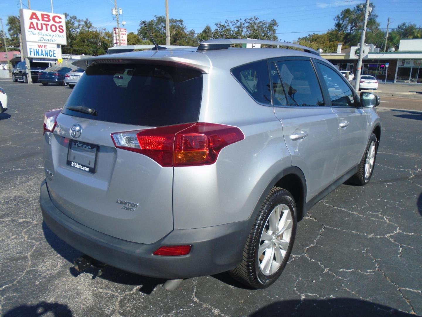 2013 Toyota RAV4 Limited AWD (2T3DFREV9DW) with an 2.5L L4 DOHC 16V engine, 6-Speed Automatic transmission, located at 6112 N Florida Avenue, Tampa, FL, 33604, (888) 521-5131, 27.954929, -82.459534 - Photo#3