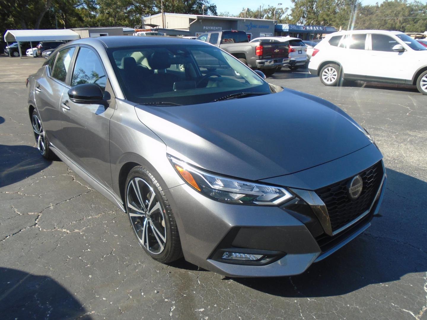 2020 Nissan Sentra SR (3N1AB8DVXLY) with an 1.8L L4 SFI DOHC 16V engine, CVT transmission, located at 6112 N Florida Avenue, Tampa, FL, 33604, (888) 521-5131, 27.954929, -82.459534 - Photo#2