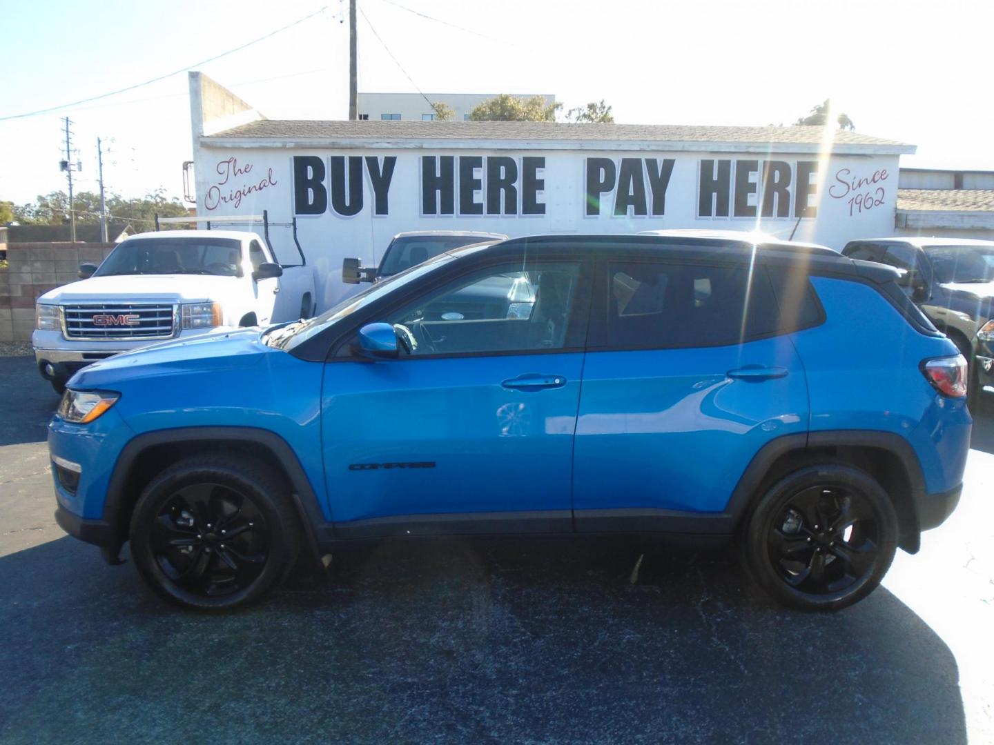 2018 Jeep Compass Sport FWD (3C4NJCBBXJT) with an 2.4L L4 DOHC 16V engine, located at 6112 N Florida Avenue, Tampa, FL, 33604, (888) 521-5131, 27.954929, -82.459534 - Photo#1