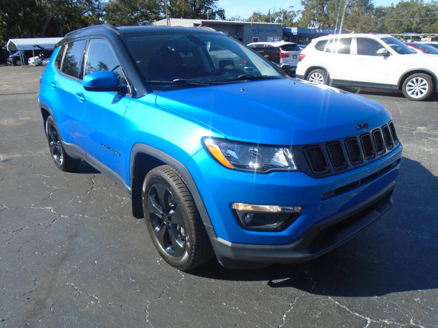 2018 Jeep Compass Sport FWD (3C4NJCBBXJT) with an 2.4L L4 DOHC 16V engine, located at 6112 N Florida Avenue, Tampa, FL, 33604, (888) 521-5131, 27.954929, -82.459534 - Photo#2