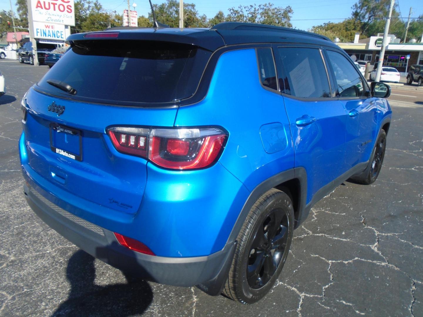 2018 Jeep Compass Sport FWD (3C4NJCBBXJT) with an 2.4L L4 DOHC 16V engine, located at 6112 N Florida Avenue, Tampa, FL, 33604, (888) 521-5131, 27.954929, -82.459534 - Photo#3