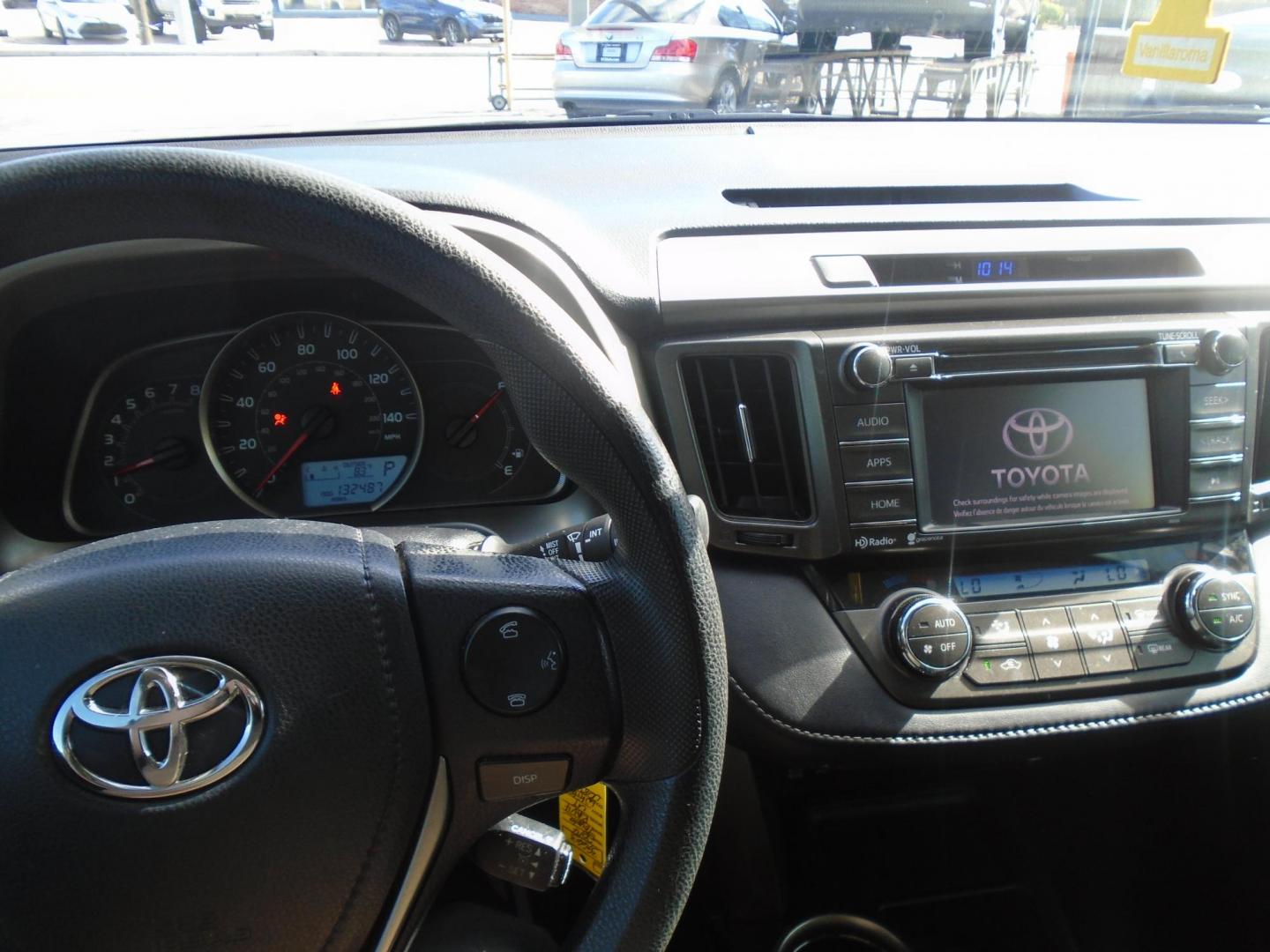 2014 Toyota RAV4 XLE FWD (JTMWFREV9EJ) with an 2.5L L4 DOHC 16V engine, 6-Speed Automatic transmission, located at 6112 N Florida Avenue, Tampa, FL, 33604, (888) 521-5131, 27.954929, -82.459534 - Photo#13