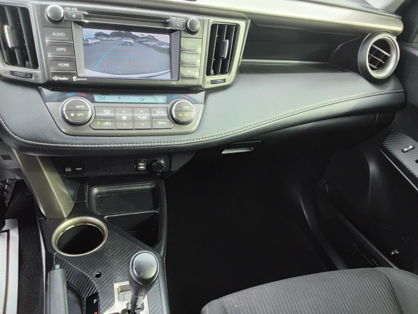 2014 White /Black Toyota RAV4 XLE FWD (JTMWFREV9EJ) with an 2.5L L4 DOHC 16V engine, 6-Speed Automatic transmission, located at 6112 N Florida Avenue, Tampa, FL, 33604, (888) 521-5131, 27.954929, -82.459534 - $499 down plus tax & tag. - Photo#10