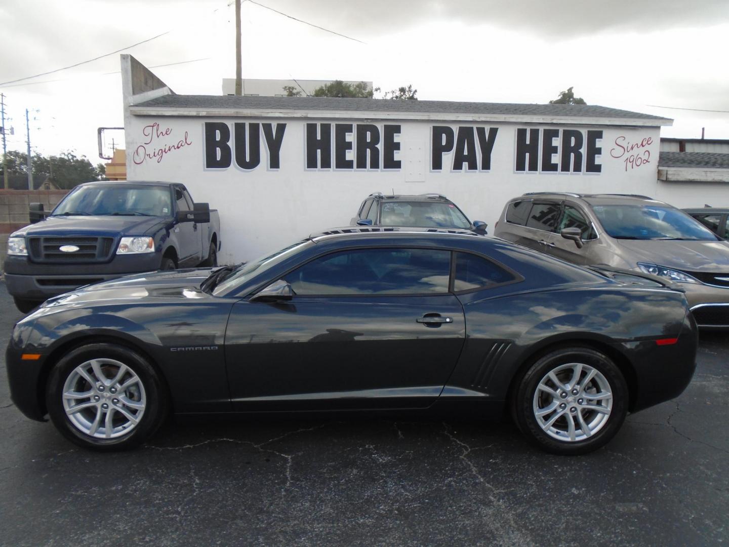 2013 Chevrolet Camaro Coupe 1LT (2G1FB1E32D9) with an 3.6L V6 DOHC 24V FFV engine, 6-Speed Automatic transmission, located at 6112 N Florida Avenue, Tampa, FL, 33604, (888) 521-5131, 27.954929, -82.459534 - Photo#0