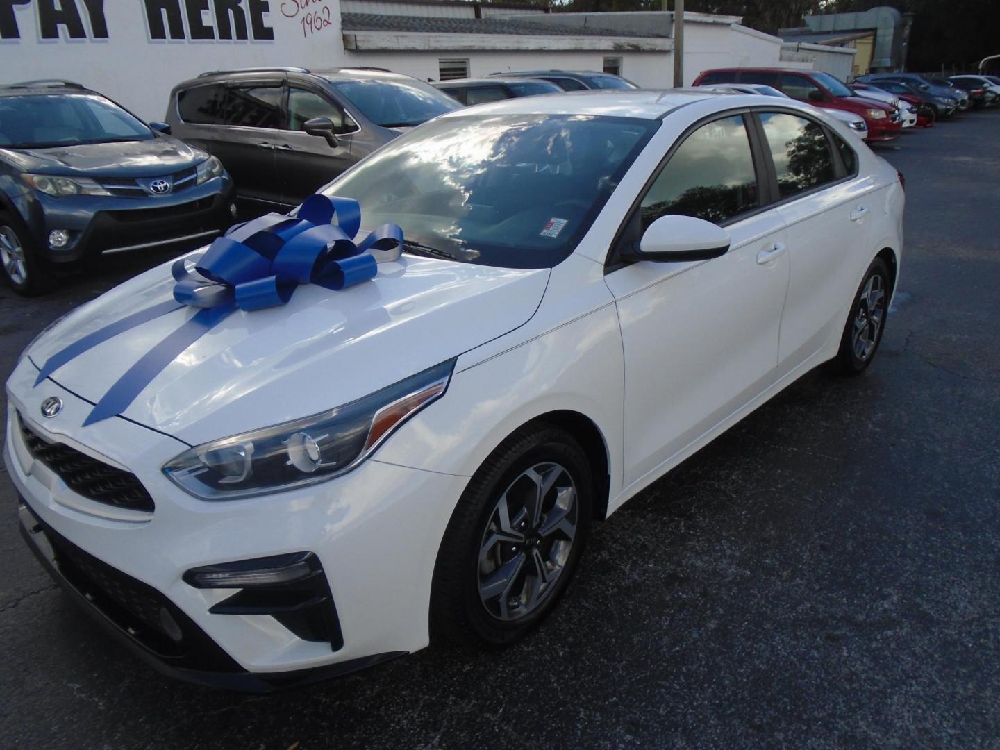 2020 Kia Forte FE 6M (3KPF24AD7LE) with an 2.0L L4 DOHC 16V engine, 6M transmission, located at 6112 N Florida Avenue, Tampa, FL, 33604, (888) 521-5131, 27.954929, -82.459534 - Photo#2