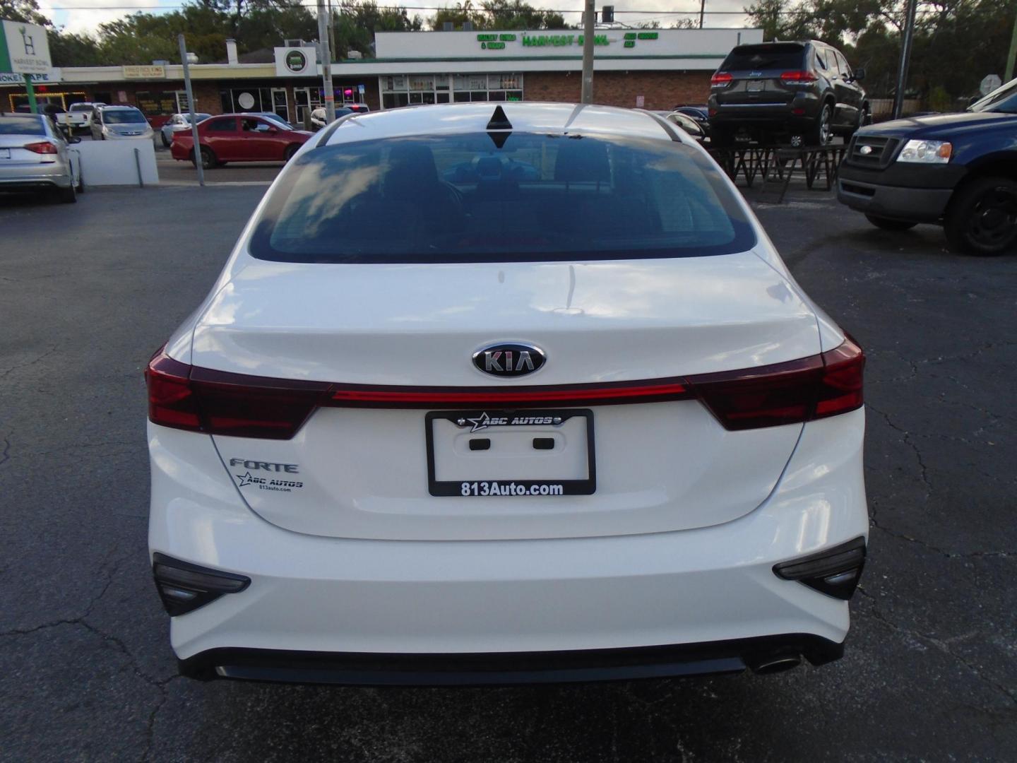 2020 Kia Forte FE 6M (3KPF24AD7LE) with an 2.0L L4 DOHC 16V engine, 6M transmission, located at 6112 N Florida Avenue, Tampa, FL, 33604, (888) 521-5131, 27.954929, -82.459534 - Photo#8