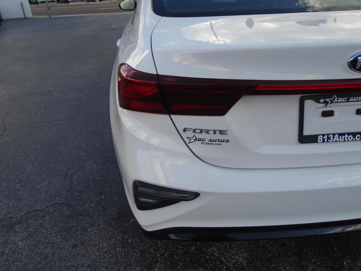 2020 Kia Forte FE 6M (3KPF24AD7LE) with an 2.0L L4 DOHC 16V engine, 6M transmission, located at 6112 N Florida Avenue, Tampa, FL, 33604, (888) 521-5131, 27.954929, -82.459534 - Photo#10