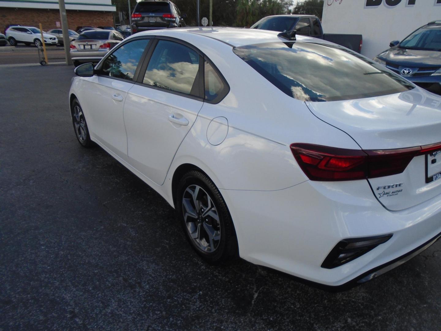 2020 Kia Forte FE 6M (3KPF24AD7LE) with an 2.0L L4 DOHC 16V engine, 6M transmission, located at 6112 N Florida Avenue, Tampa, FL, 33604, (888) 521-5131, 27.954929, -82.459534 - Photo#9