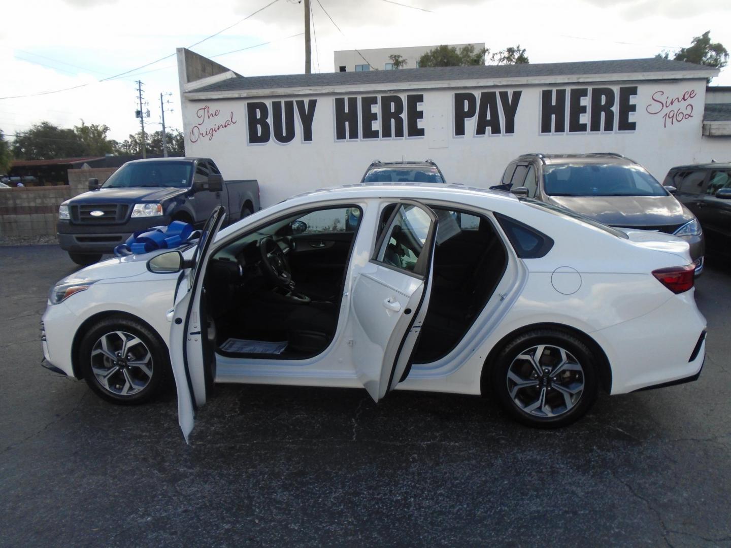 2020 Kia Forte FE 6M (3KPF24AD7LE) with an 2.0L L4 DOHC 16V engine, 6M transmission, located at 6112 N Florida Avenue, Tampa, FL, 33604, (888) 521-5131, 27.954929, -82.459534 - Photo#13