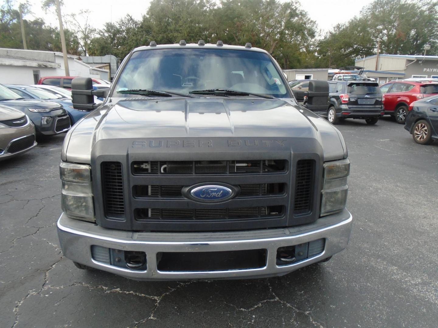 2010 Ford F-250 SD Lariat Crew Cab 2WD (1FTSW2A52AE) with an 5.4L V8 SOHC 16V engine, located at 6112 N Florida Avenue, Tampa, FL, 33604, (888) 521-5131, 27.954929, -82.459534 - Photo#1