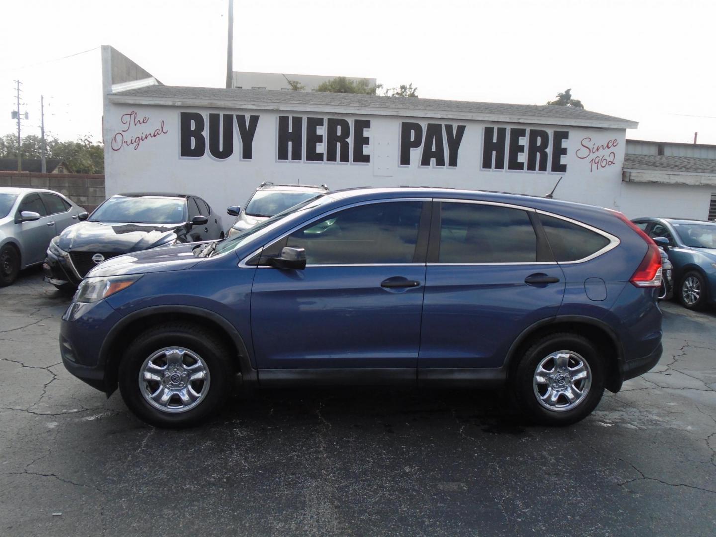 2014 Honda CR-V LX 2WD 5-Speed AT (3CZRM3H30EG) with an 2.4L L4 DOHC 16V engine, 5-Speed Automatic transmission, located at 6112 N Florida Avenue, Tampa, FL, 33604, (888) 521-5131, 27.954929, -82.459534 - Photo#0