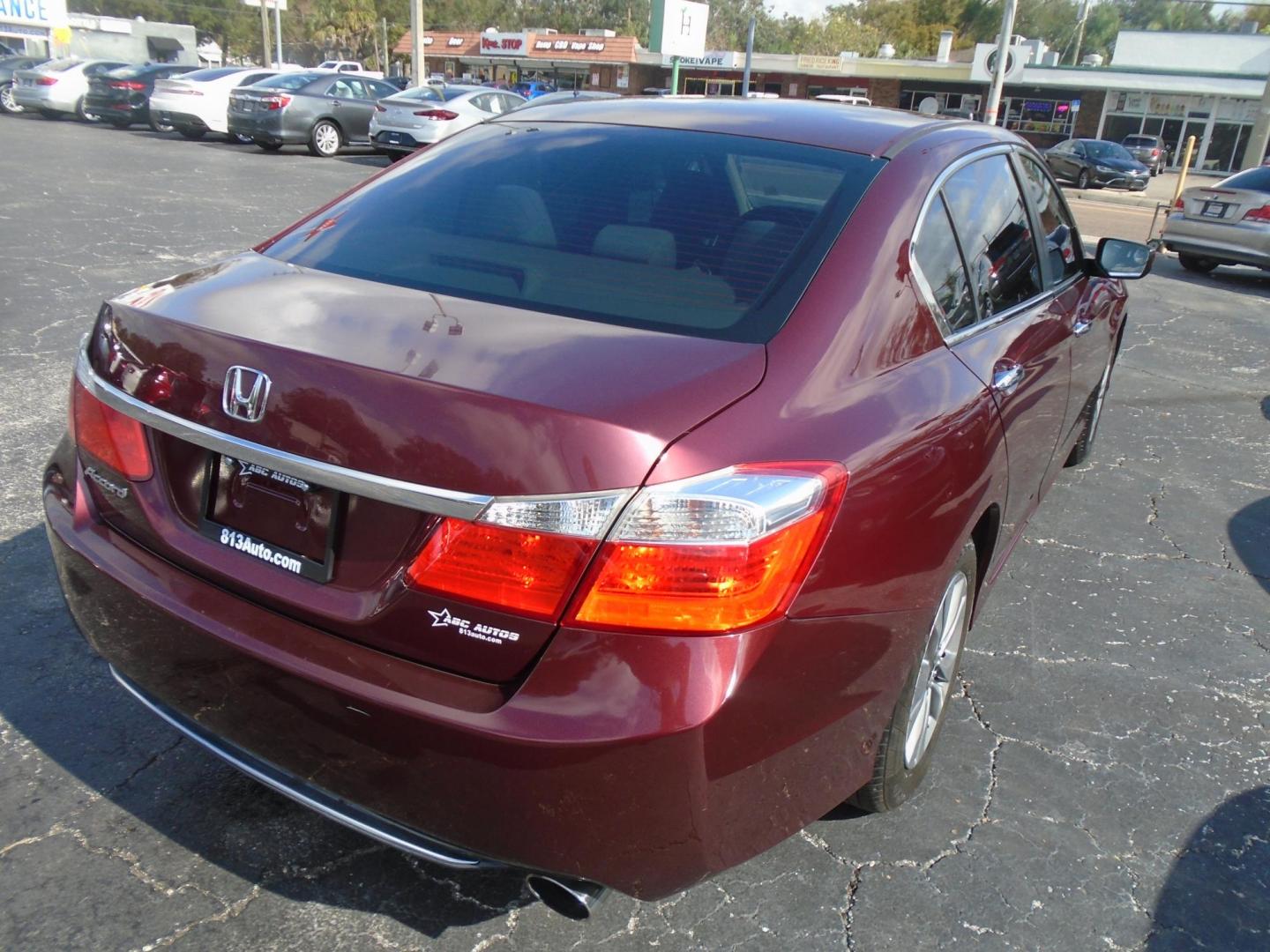 2014 Honda Accord LX Sedan CVT (1HGCR2F31EA) with an 2.4L L4 DOHC 16V engine, Continuously Variable Transmission transmission, located at 6112 N Florida Avenue, Tampa, FL, 33604, (888) 521-5131, 27.954929, -82.459534 - Photo#3